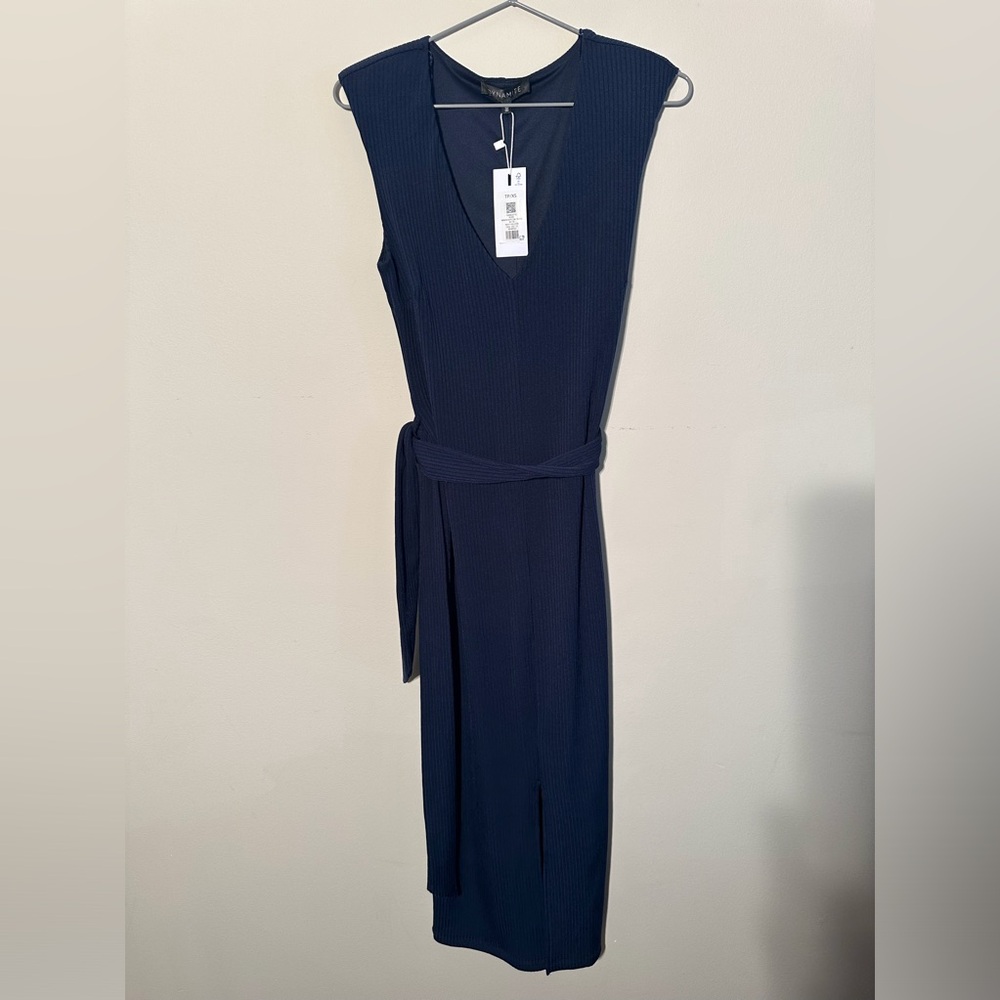 Sleeveless knitted Navy Dress